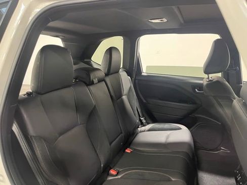 Used 2025 Subaru Forester Touring w/ Popular Package - Touring image 13