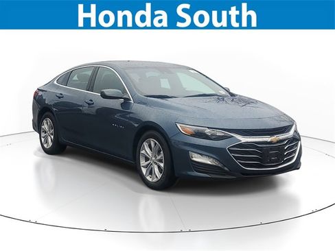 Used 2024 Chevrolet Malibu LT image 1