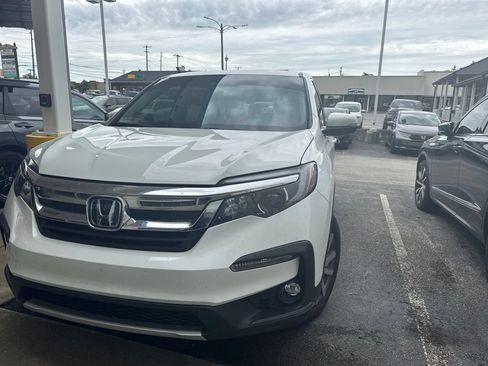 Used 2021 Honda Pilot EX image 4