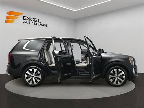 Used 2022 Kia Telluride S image 48