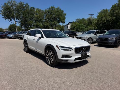 Used 2021 Volvo V90 T6 Cross Country w/ Advanced Package AWD/4WD image 6