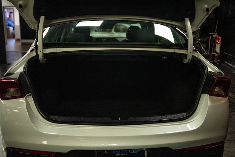 Used 2022 Kia K5 LXS FWD image 7