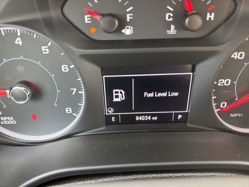 Used 2018 GMC Acadia SLE w/ LPO, Cargo Package FWD image 12