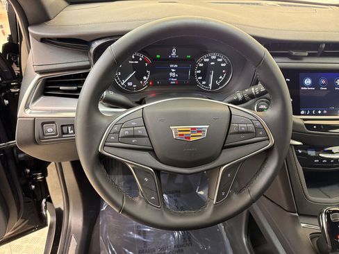 New 2026 Cadillac XT5 Luxury FWD image 22