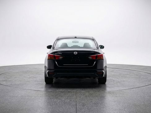 Used 2025 Nissan Altima 2.5 SV image 7