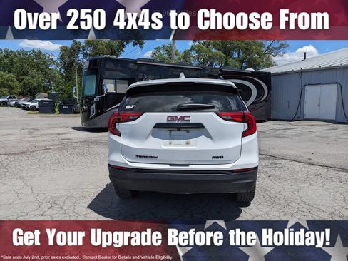 Used 2021 GMC Terrain SLT w/ Elevation Edition AWD/4WD image 9