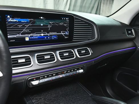 Used 2024 Mercedes-Benz GLE 450 4MATIC image 45