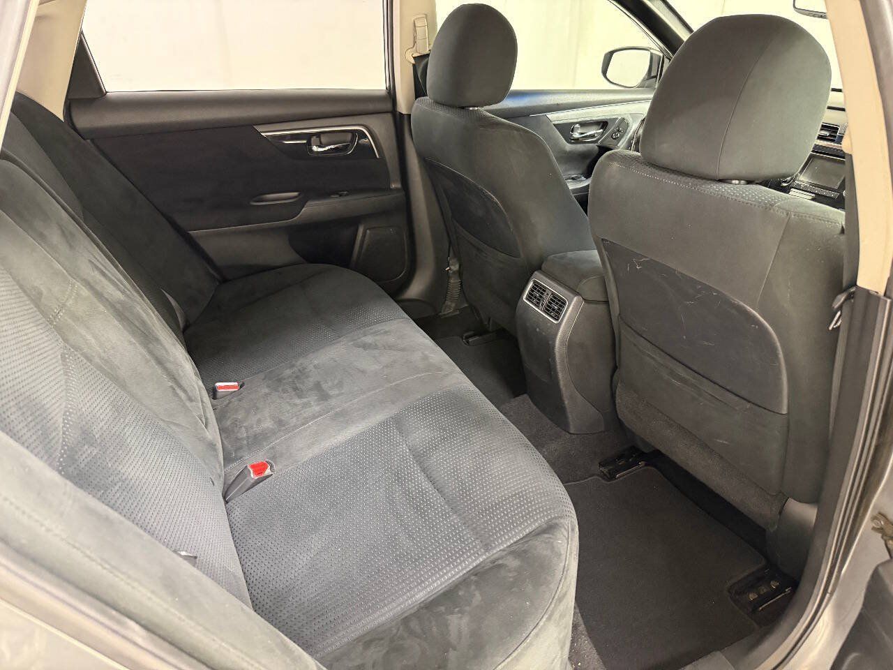 Used 2014 Nissan Altima 2.5 SV w/ Convenience Package FWD image 23