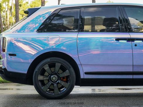 Used 2020 Rolls-Royce Cullinan AWD/4WD image 10