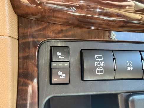 Used 2016 Buick Enclave Leather FWD image 30
