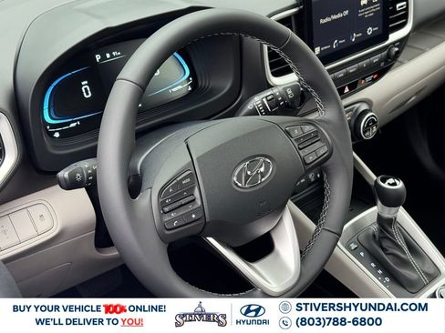 Certified 2026 Hyundai Venue SEL FWD image 18