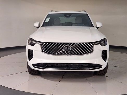 New 2026 Volvo XC90 B6 Plus w/ Protection Package Premier image 9