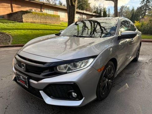 Used 2018 Honda Civic EX image 1