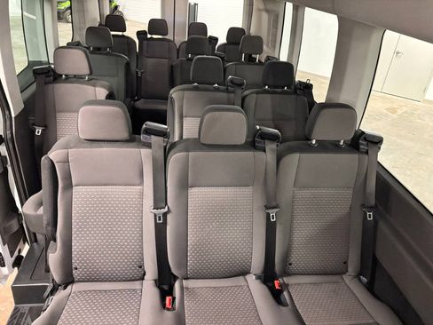 Used 2023 Ford Transit 350 XLT image 24