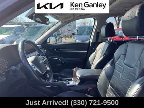 Used 2022 Kia Telluride SX w/ SX Prestige Package image 11