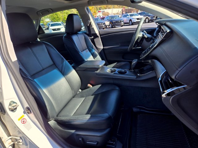 Used 2016 Toyota Avalon XLE Premium FWD image 21