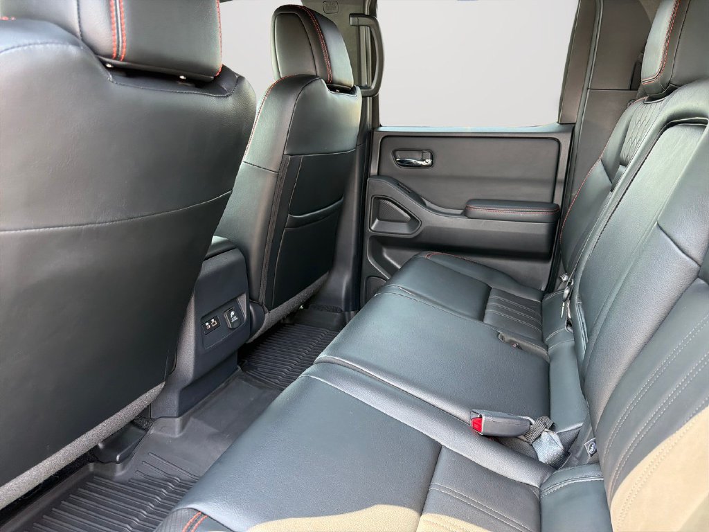 Used 2023 Nissan Frontier PRO-4X w/ Pro-4X Premium Package AWD/4WD image 14