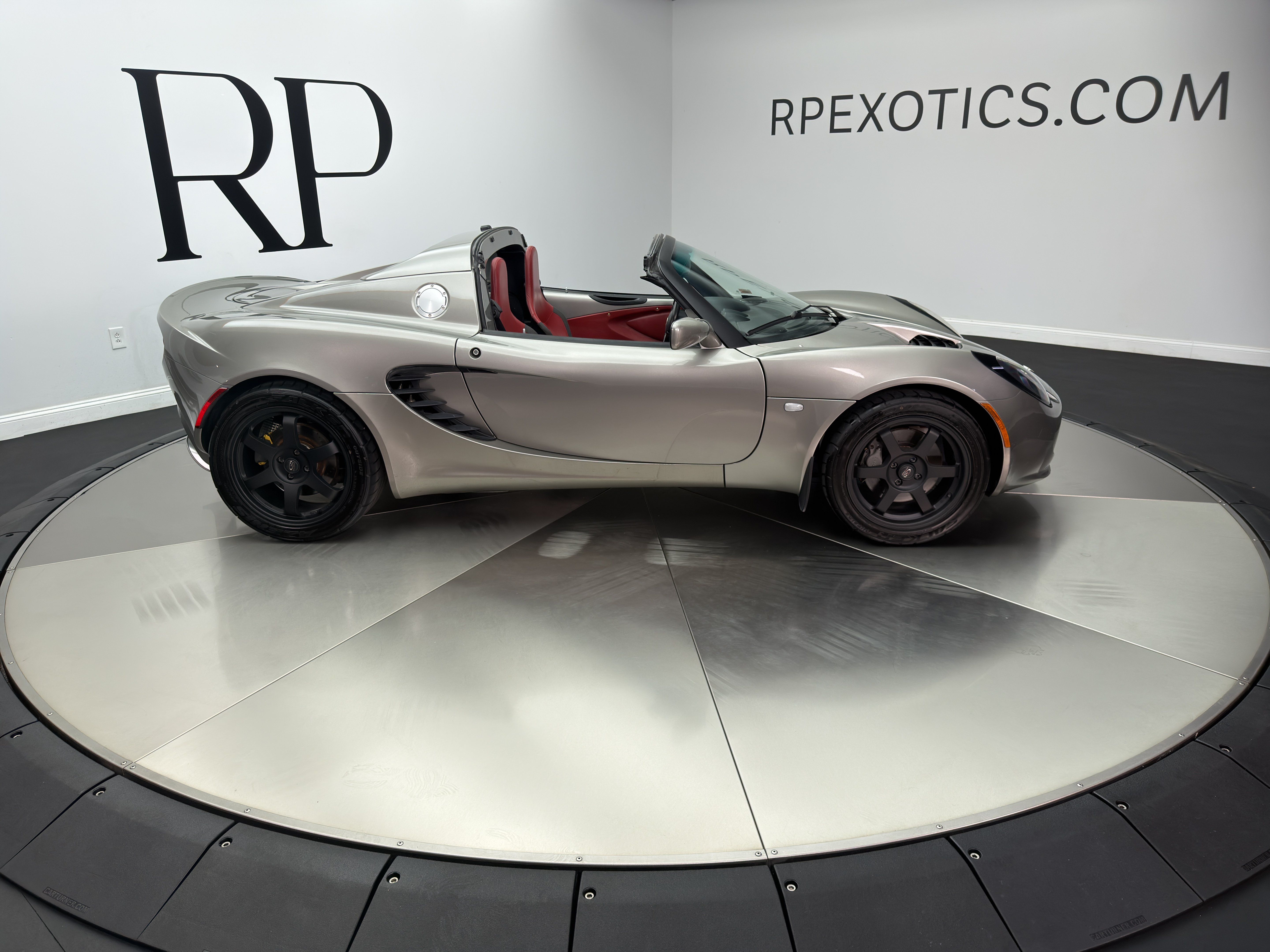 Used 2005 Lotus Elise RWD image 7