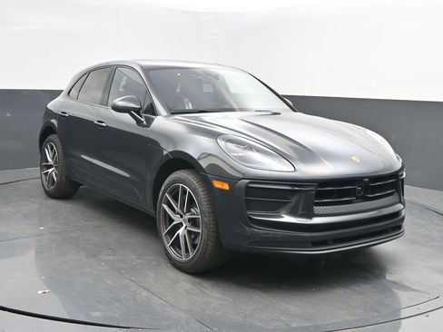 New 2025 Porsche Macan image 9