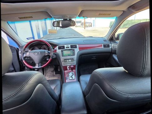 Used 2005 Lexus ES 330 image 14