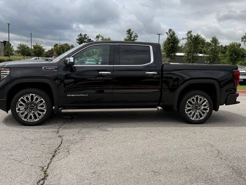 Used 2026 GMC Sierra 1500 Denali Ultimate AWD/4WD image 4