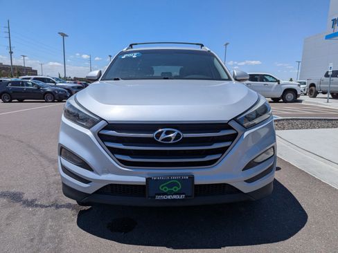 Used 2017 Hyundai Tucson SE AWD/4WD image 5