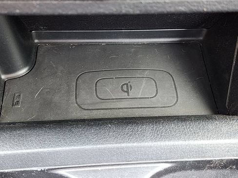 Used 2018 Toyota Tacoma TRD Off-Road AWD/4WD image 25