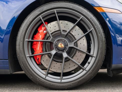 Certified 2025 Porsche 911 Carrera GTS RWD image 15