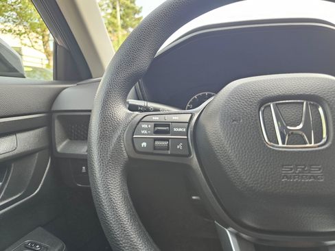 Certified 2025 Honda CR-V LX image 33