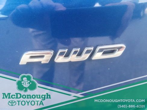 Used 2023 Ford Edge Titanium image 9