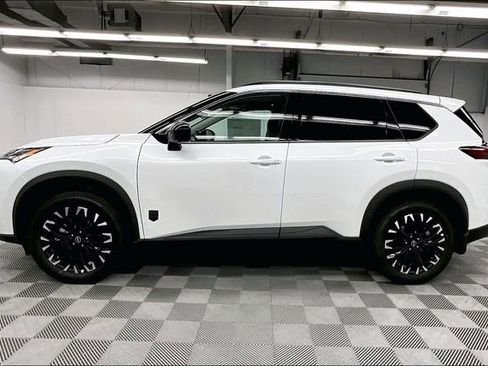 New 2026 Nissan Rogue Dark Armor AWD/4WD image 18