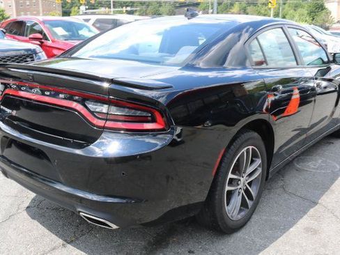 Used 2019 Dodge Charger SXT AWD/4WD image 7
