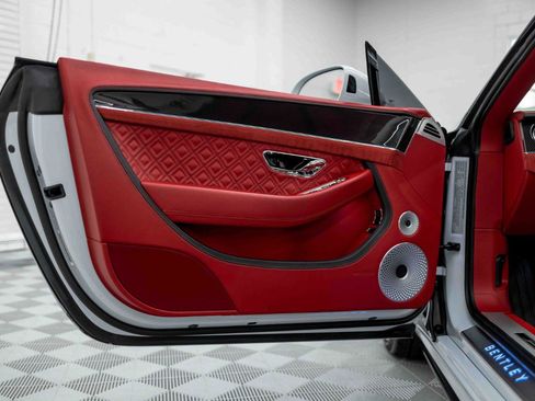 Used 2022 Bentley Continental GT Speed image 40