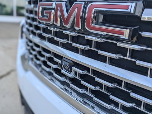 Used 2020 GMC Acadia Denali w/ Denali Ultimate Package image 16