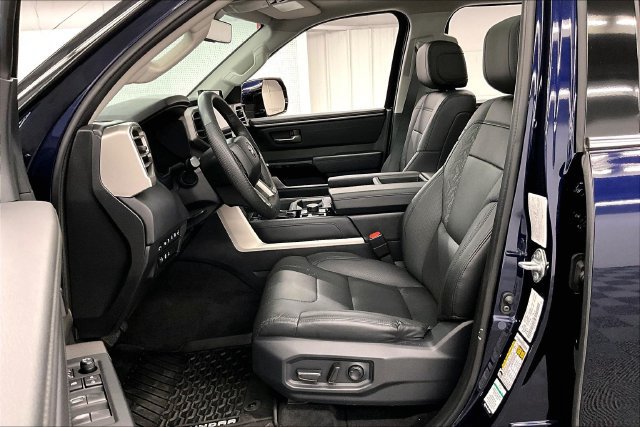 Used 2023 Toyota Tundra Limited AWD/4WD image 25