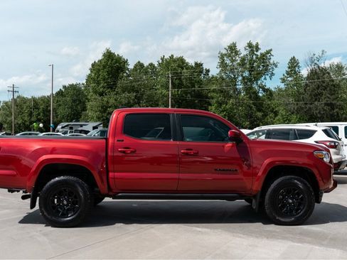 Used 2021 Toyota Tacoma SR5 RWD image 2