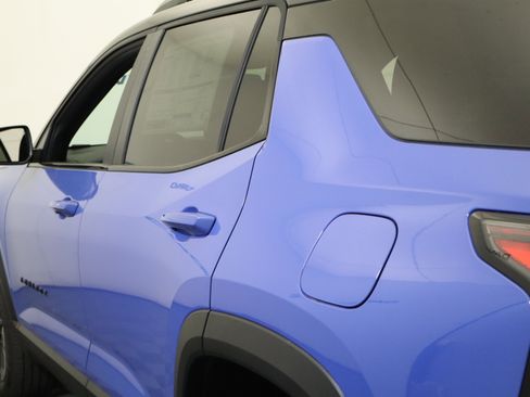 New 2026 Chevrolet Equinox RS w/ LPO, Floor Liner Package image 10