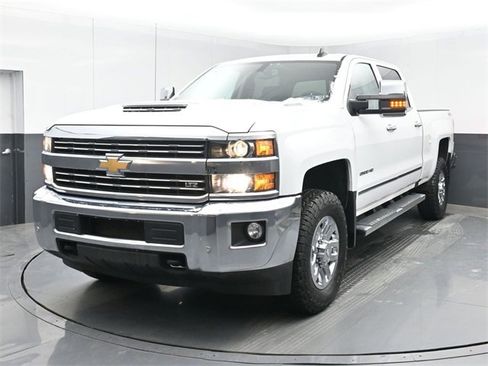 Used 2019 Chevrolet Silverado 2500 LTZ w/ Duramax Plus Package image 10