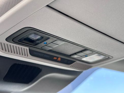 Used 2025 Ford Expedition Active image 31