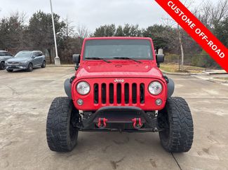 Used 2016 Jeep Wrangler Unlimited Rubicon w/ Connectivity Group video 2