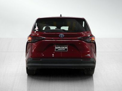 Used 2024 Toyota Sienna LE