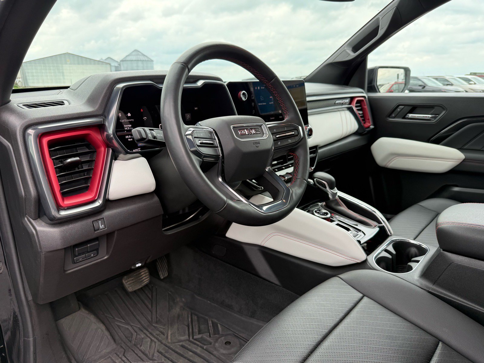 Used 2024 GMC Canyon AT4X w/ AT4X AEV Edition AWD/4WD image 18