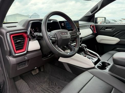Used 2024 GMC Canyon AT4X w/ AT4X AEV Edition AWD/4WD image 18