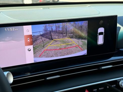 Used 2025 Genesis GV80 2.5T Standard image 4