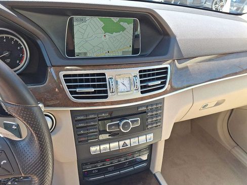 Used 2015 Mercedes-Benz E 350 4MATIC Sedan image 20