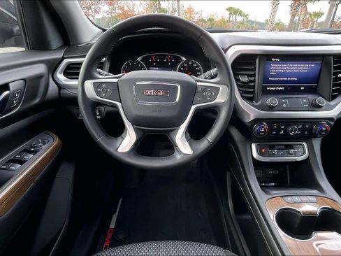 Used 2020 GMC Acadia SLE w/ LPO, Floor Liner Package image 5