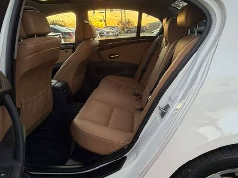 Used 2010 BMW 528i xDrive Sedan image 23