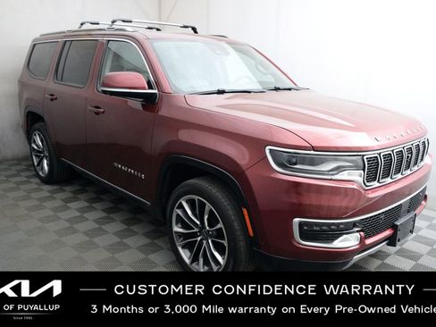 Used 2022 Jeep Wagoneer Series III w/ Premium Group I AWD/4WD image 3