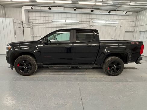 Used 2018 Chevrolet Colorado LT w/ Redline Special Edition AWD/4WD image 7