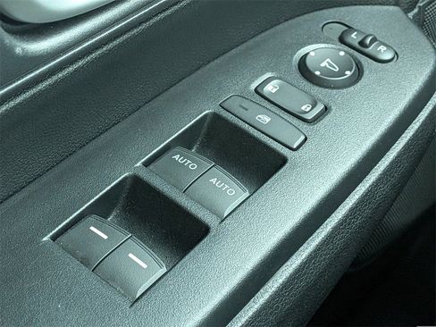 Used 2022 Honda CR-V Special Edition image 25